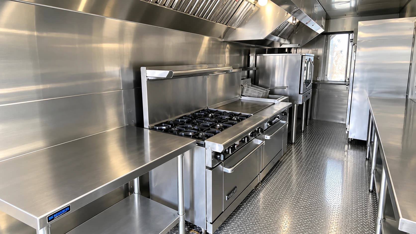 Commercial mobile kitchen cooking line