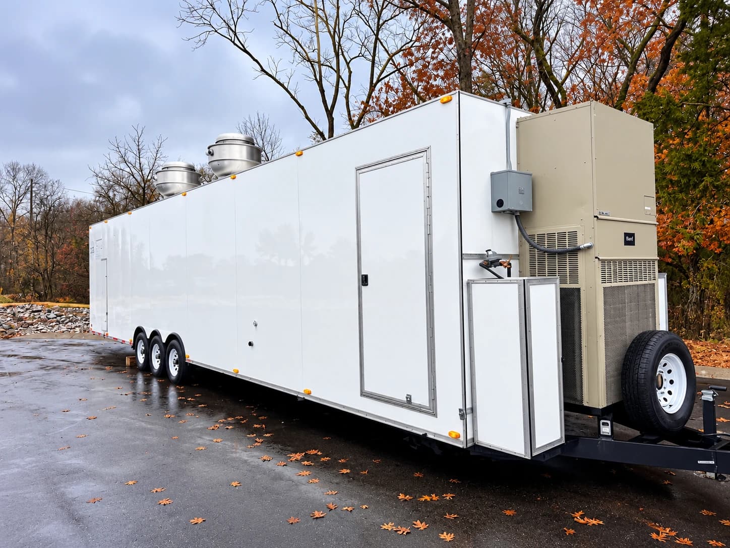 Mobile commercial kitchen trailer exterior hvac