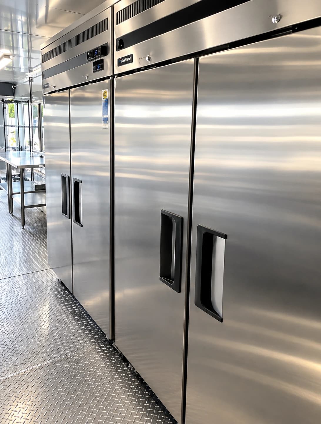 Mobile commercial kitchen trailer refrigeration units