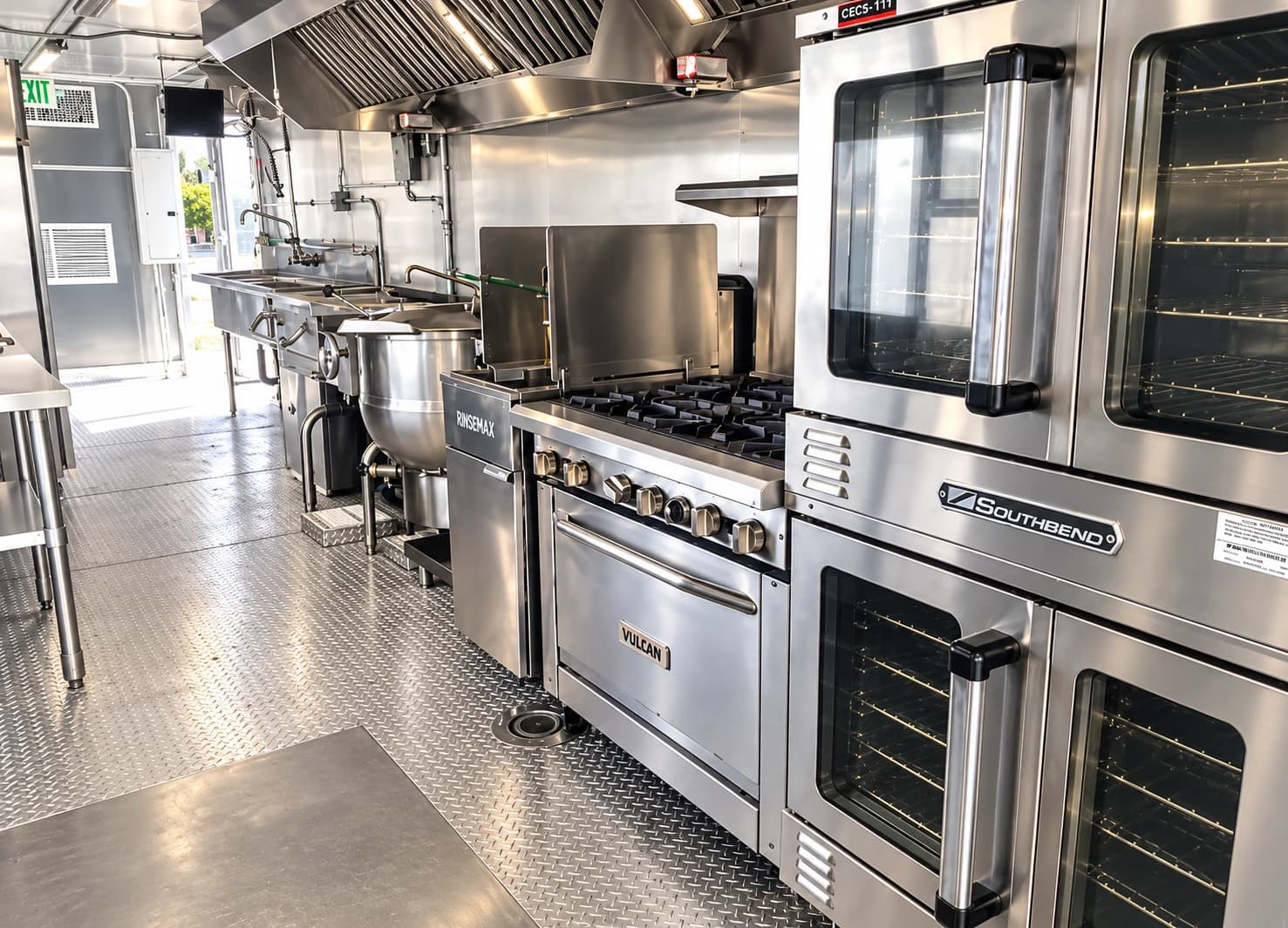 Portable kitchen trailer range convection ovens cooking line